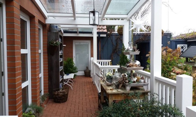 Wiesmoor House | Dollhouse Modern retreat