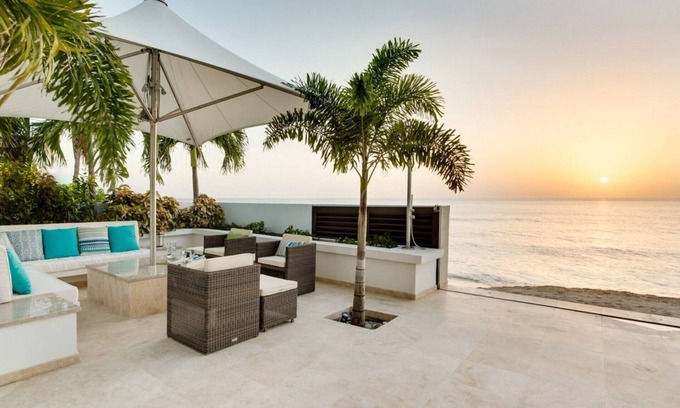 Fitts Village Villa | Dolphin Beach House - Stunning Beachfront Luxury 6-bedroom Villa in Barbados