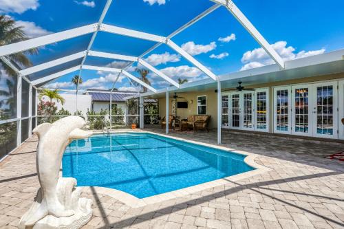 Caloosahatchee House | Dolphin Terrace