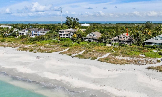 Gulf Shores House | Dolphins Peek ~ South Seas Gulf Cottage 1106