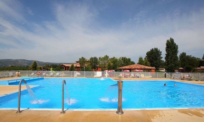 Chateauneuf-sur-Isere Resort | Domaine d'Agrippa