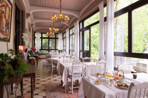 Guebwiller Hotel | Domaine de Beaupré - Hotel The Originals Relais