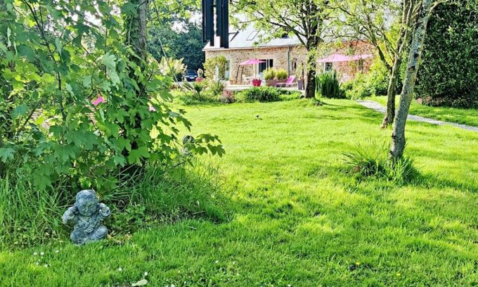 Ambon Bed & Breakfast | Domaine de Kérizel