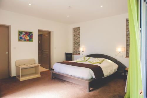 Chateaubernard Hotel | Domaine de l'Echassier, The Originals Relais