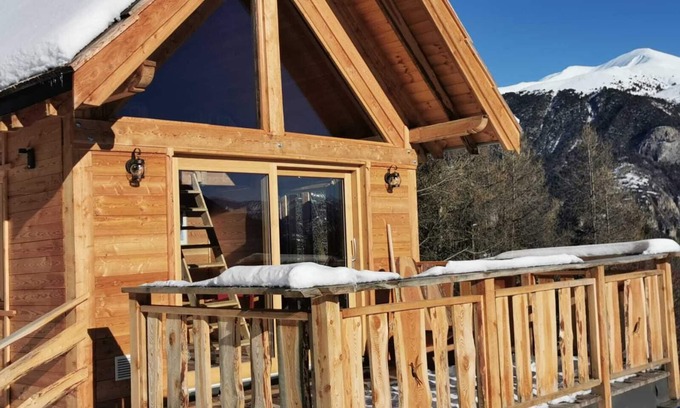 Le Lauzet-Ubaye Cabin | Domaine de l'Esperluette - Cabane Les Eaux Tortes