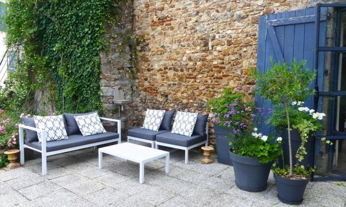 Castres House | Domaine de la laugerie - relais du consul