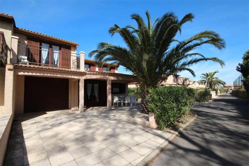 Portiragnes-Plage Villa | Domaine de vacances à 600m de la plage villa d'angle, climatisée, grande terrasse 3 chambres 7 couchages WIFI animations et piscines en supplément LRPDSO7