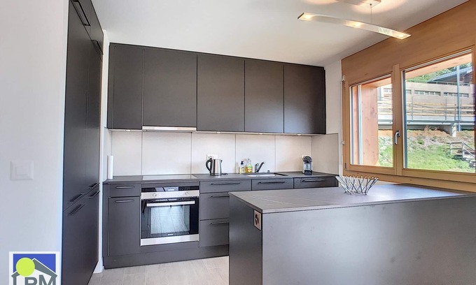 Leysin Apartment | Domaine du Parc B311 Lovely prestige apartment of 4 ½ pieces (6 people) situated on the third floor