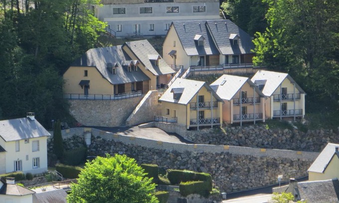 Luz-Saint-Sauveur Apartment | Domaine Du Sauveur