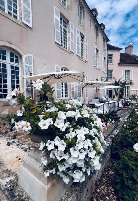 Savigny-en-Terre-Plaine House | Domaine familial du château de Ragny