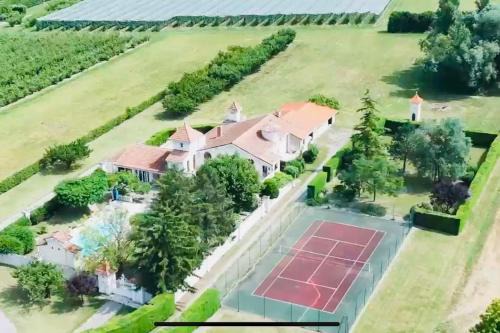 Loriol-sur-Drome Villa | Domaine Le Pigeonnier
