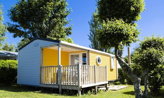 Douarnenez House | Domaine Résidentiel Odalys de Plein Air Kerleyou - Comfort mobile home 28m² - 2 bedrooms - semi-covered terrace - TV for 5 people