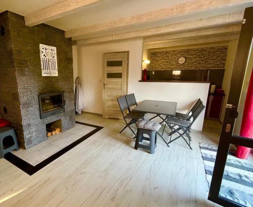 Wrzescie House | Domek na źródlanej polanie