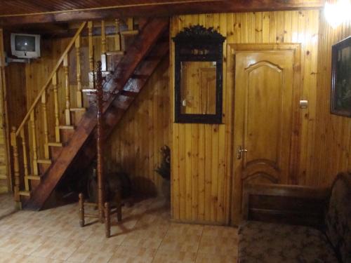 Kamenets-Podol'skiy Apartment | Domik s saunoy na Ogiyenko