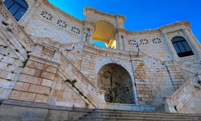Historic Castle District Apartment | Domus Myo Bastione Saint Remy