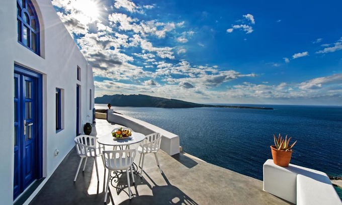 Oia Villa | Domus Solis Luxury Villa