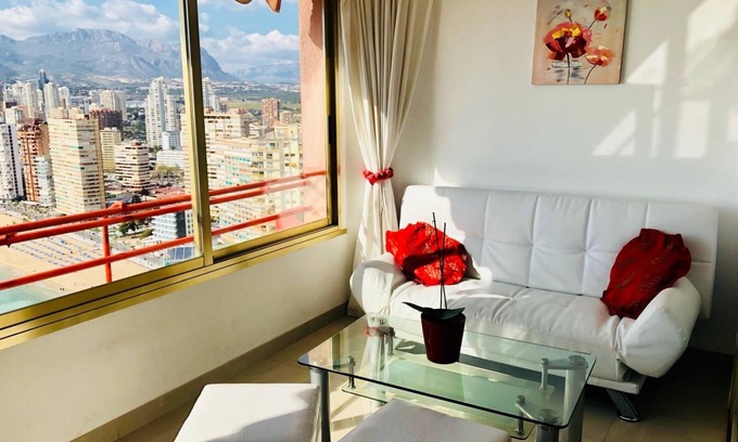 Benidorm House | Don Miguel II - Luxury apartment with magnificent views of the sea and the city.