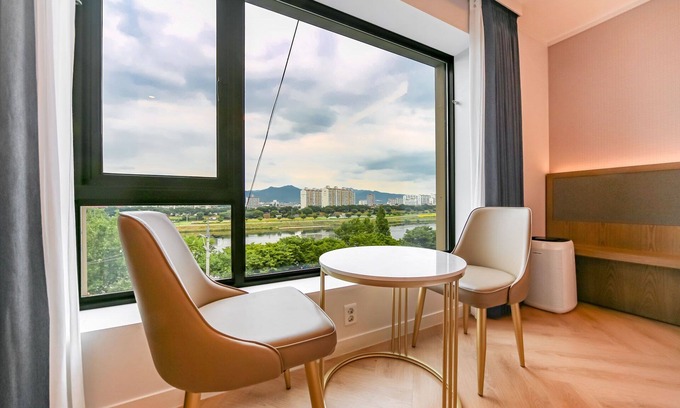 Hyomok Hotel | Dongchon Amusement Park Gallery Hotel