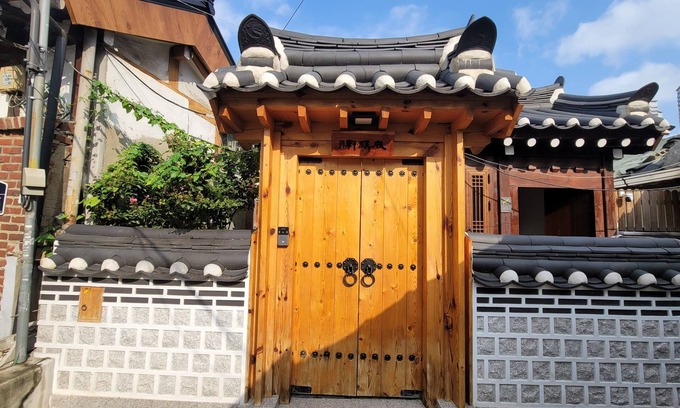 Sungin-dong Villa | Dongmyo St. 3min, a detached house, Korea Hanok Stay