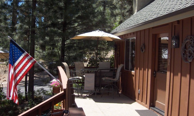 Truckee House | Donner Lake