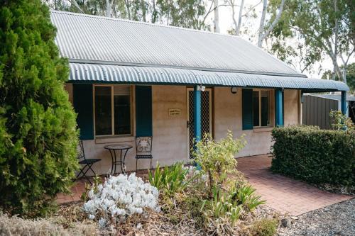 Clare Apartment | Donnybrook Cottages - Hutt River
