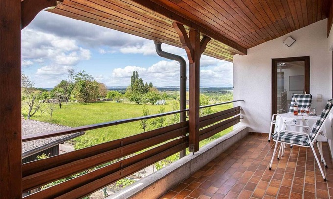 Bad Bellingen Apartment | Doppelzimmer 3 - Chardonnay, max. 2 Personen