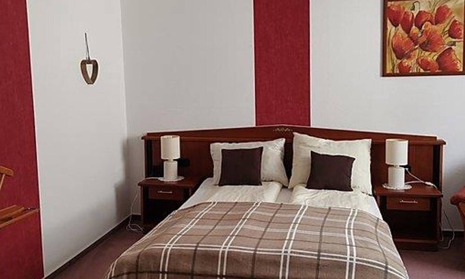 Fichtelberg House | Doppelzimmer, Dusche, WC, 1 Schlafraum - Wild West Gasthaus