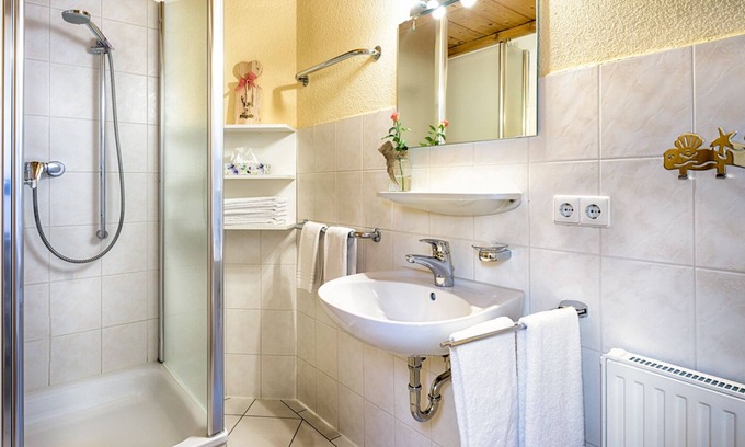 Breitnau Apartment | Doppelzimmer Hirschsprung, max 2 Personen