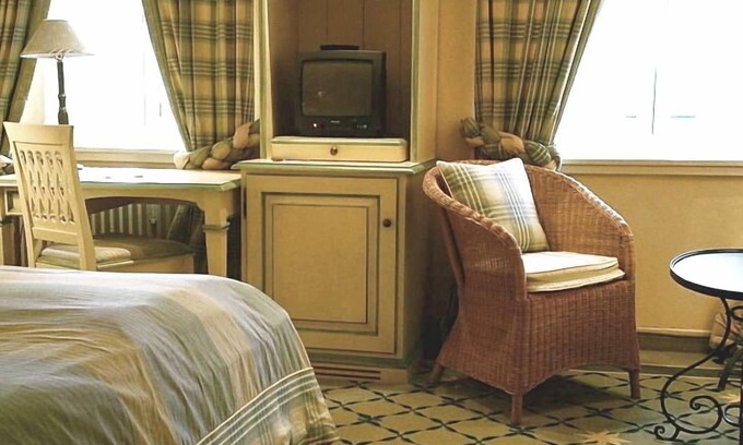 Kirchzarten Apartment | Doppelzimmer "Landhaus" mit WC und Dusche