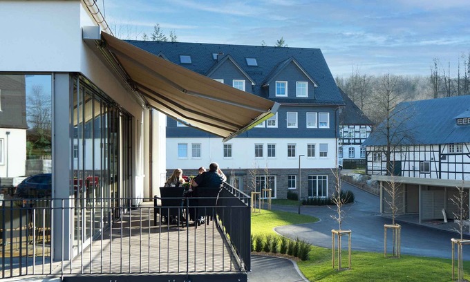 Schmallenberg Apartment | Doppelzimmer mit Terrasse