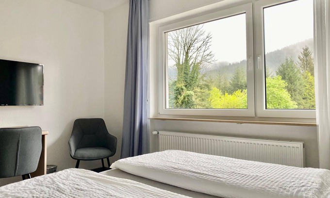 Gernsbach Apartment | Doppelzimmer Standard mit Dusche und WC