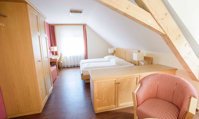 Deggenhausertal House | Doppelzimmer Superior - Landgasthof Linde