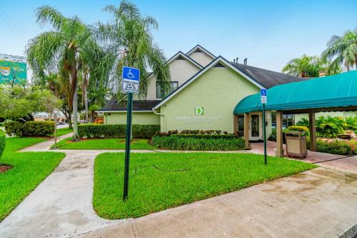 Doral Hotel | Doral Inn & Suites Miami Airport West