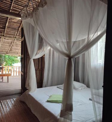 Yenbeser House | Dore Atri