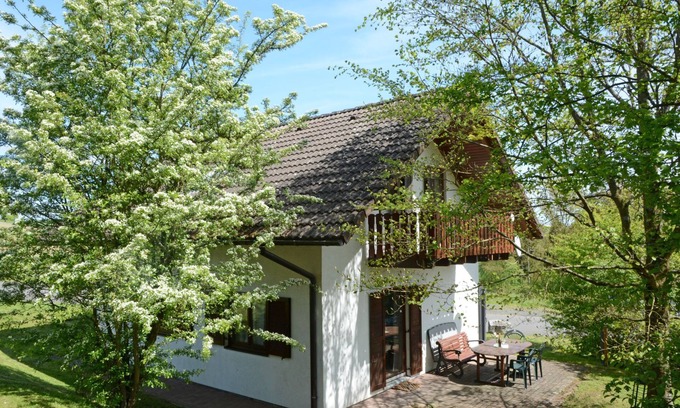 Seepark Kirchheim House | Dorf 4/Haus 27 by Interhome