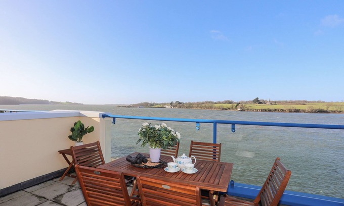 Y Felinheli House | DORNBERG, family friendly, character holiday cottage in Y Felinheli