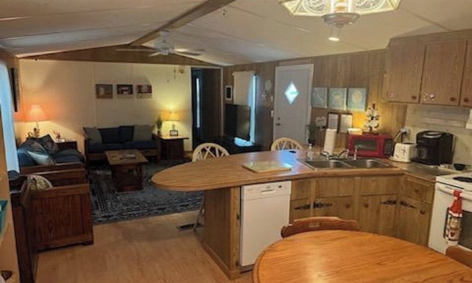 Montego Bay House | DOROTHY & JOHN'S OCEAN CITY MD VACATION HOME 3 BDRM 2 FULL BATH SLEEPS 8