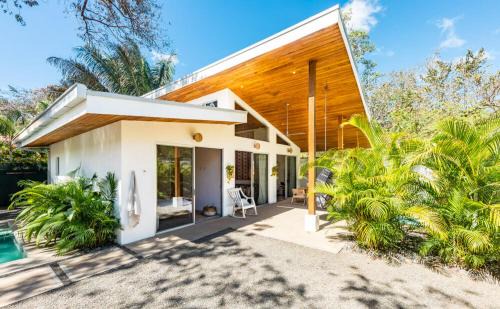 Nosara House | Dos Olas Villa 2-Private Pool, Short Walk to Beach
