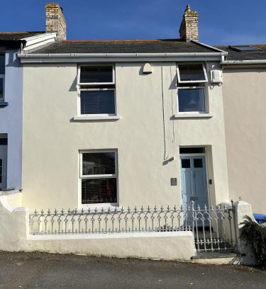 Instow House | Dot's Cottage