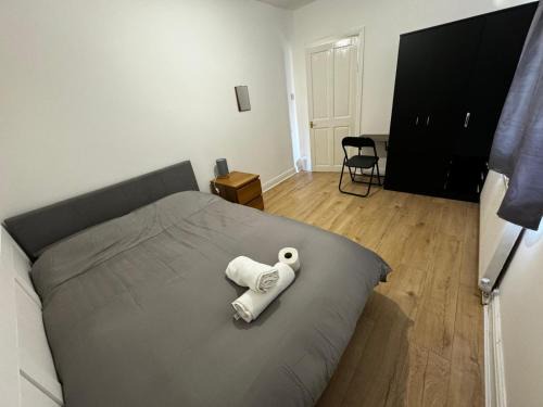 Manchester House | Double bed D3 Greater Manchester