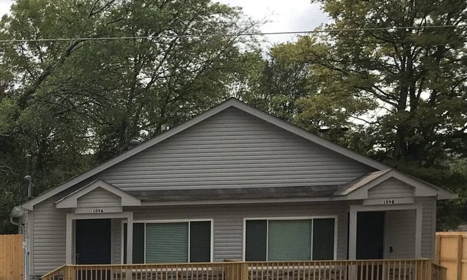 Hot Springs House | Double Diamond Duplexes - Center of Hot Springs, AR 5B (3 Other Units listed)