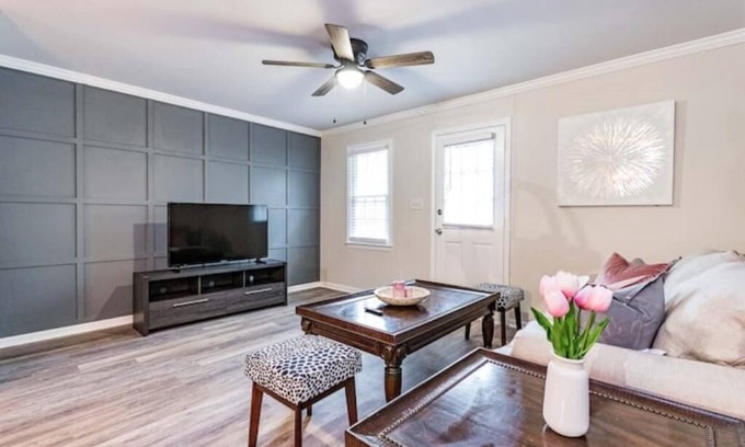 Southeast Raleigh House | Double en suite townhome close to Wakemed