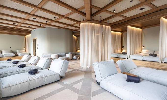 Zell am See Apartment | Double room Blue Lake with balcony, short stay - Hotel Neue Post