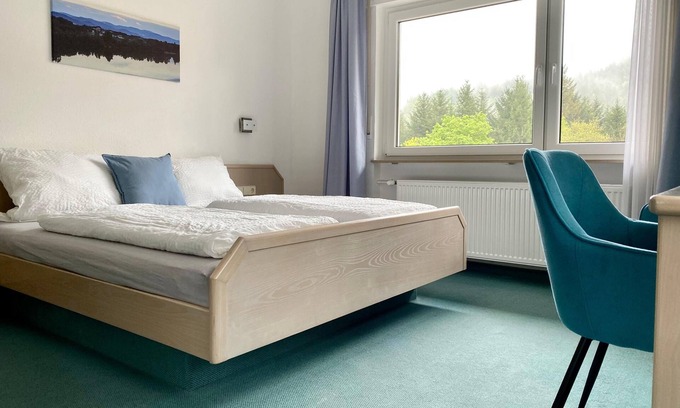 Gernsbach Apartment | Double room comfort with private external bathroom