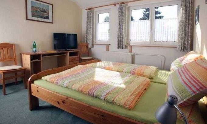 Bad Zwesten Cottage | Double Room - Restaurant-Pension Bürgerhof