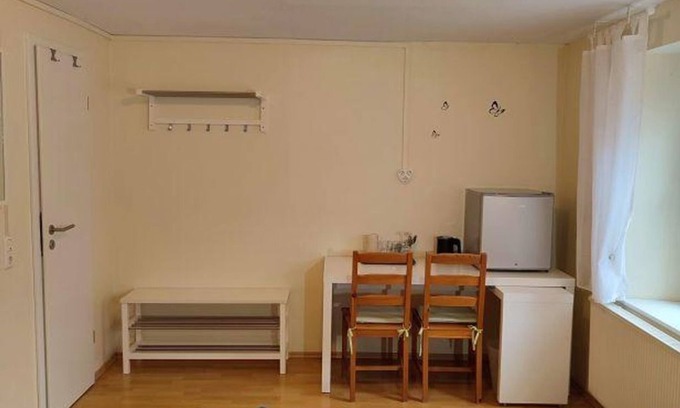 Kreuzweiler Bed & Breakfast | Double room shower/WC/TV - Thorn Castle