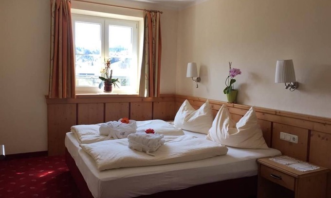 Stuhlfelden House | Double Room Vergissmeinnicht - Schweizerhaus, Hotel-Gasthof