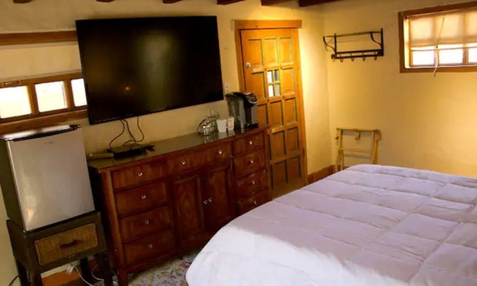Placitas House | Double Room Villa at Breaking Bad House!