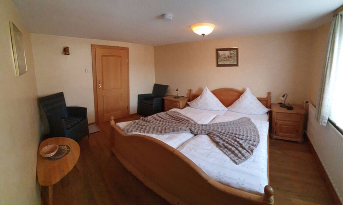 Sorpetal Apartment | Double room "Waldblick1 " 20sqm