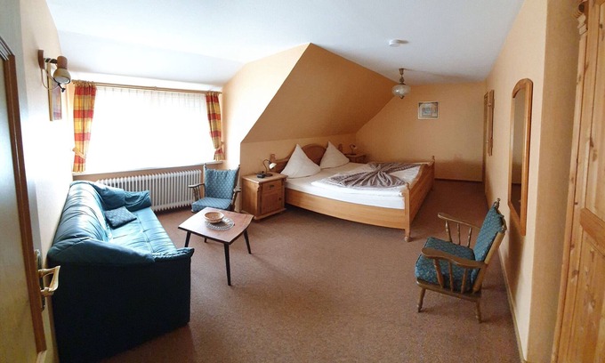 Sorpetal Apartment | Double room "Waldblick 2" 20sqm